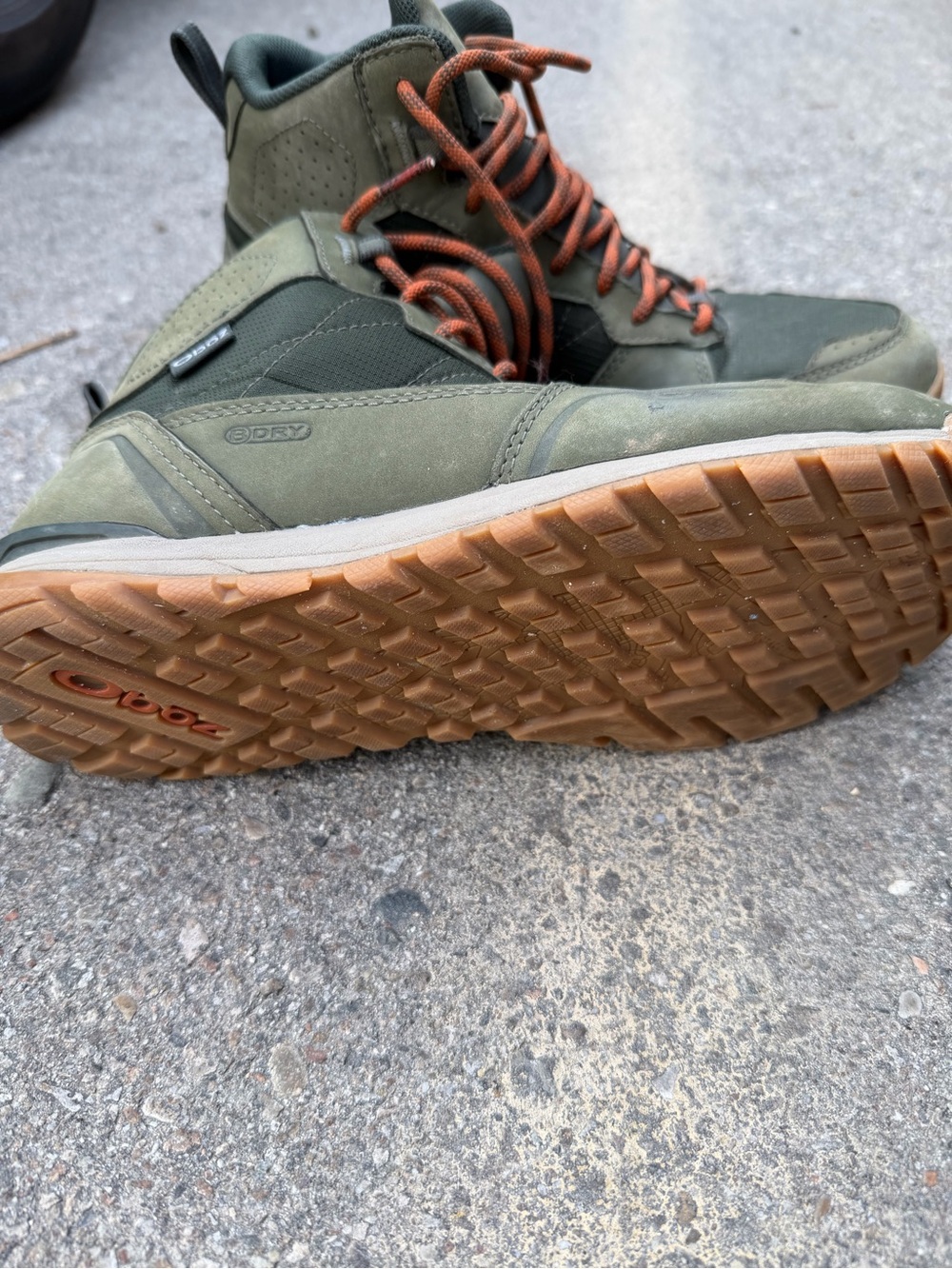 Oboz Men's Olive Green Waterproof Hiking Boots with Gum Sole